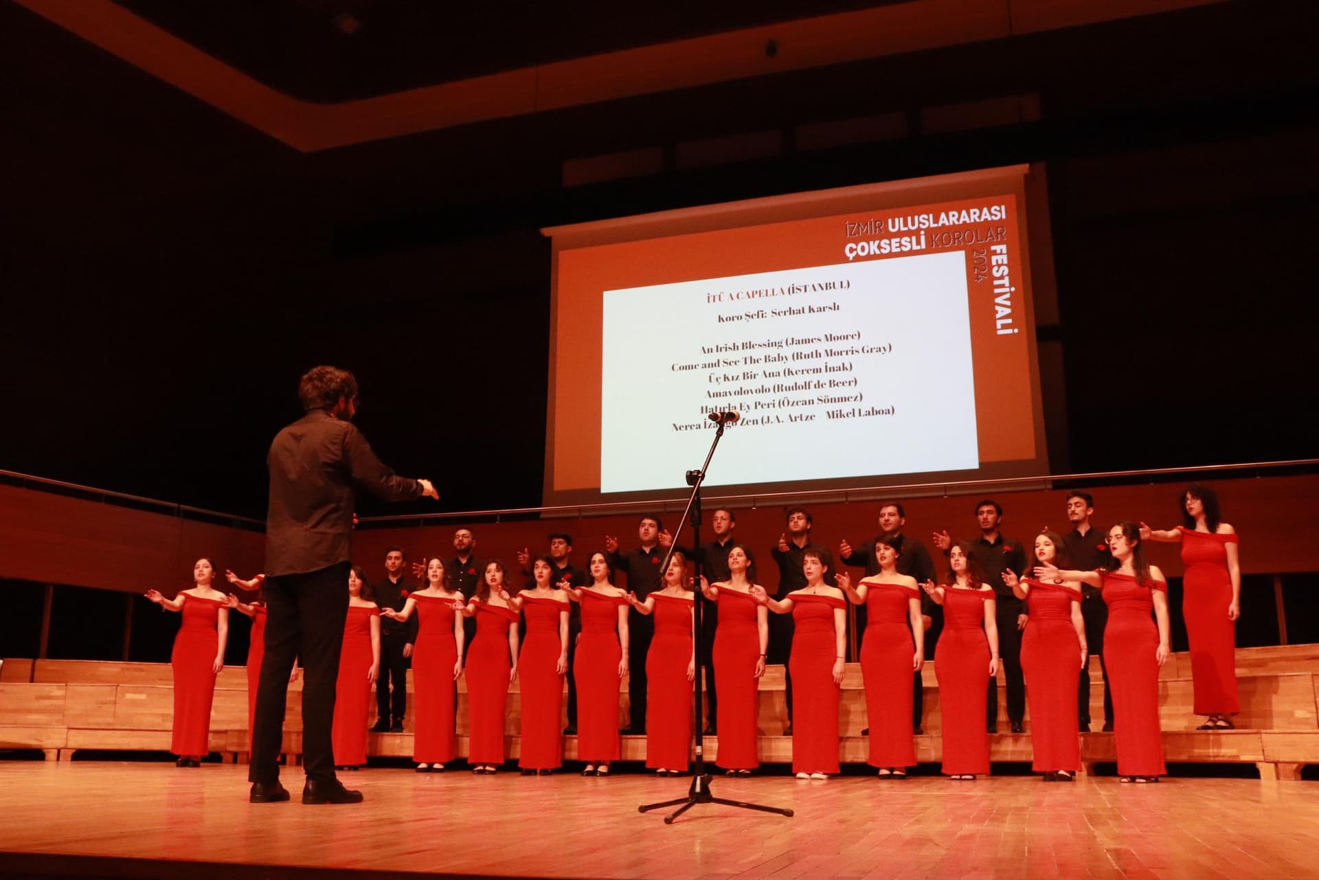 İzmir'de İTÜ A Capella rüzgarı