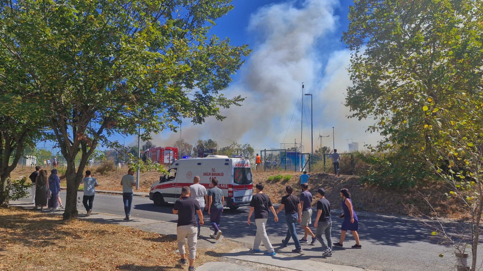 Ayazağa'da yangın paniği