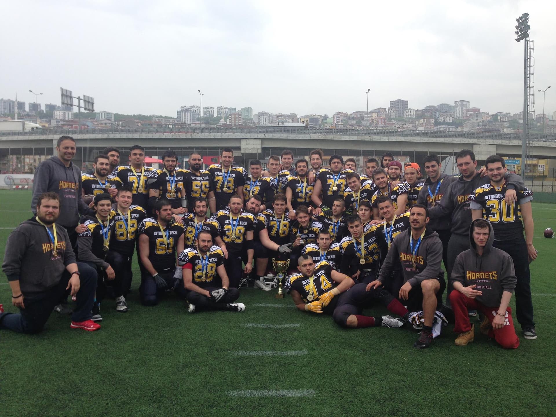 Şampiyon ilk maçından galibiyetle döndü