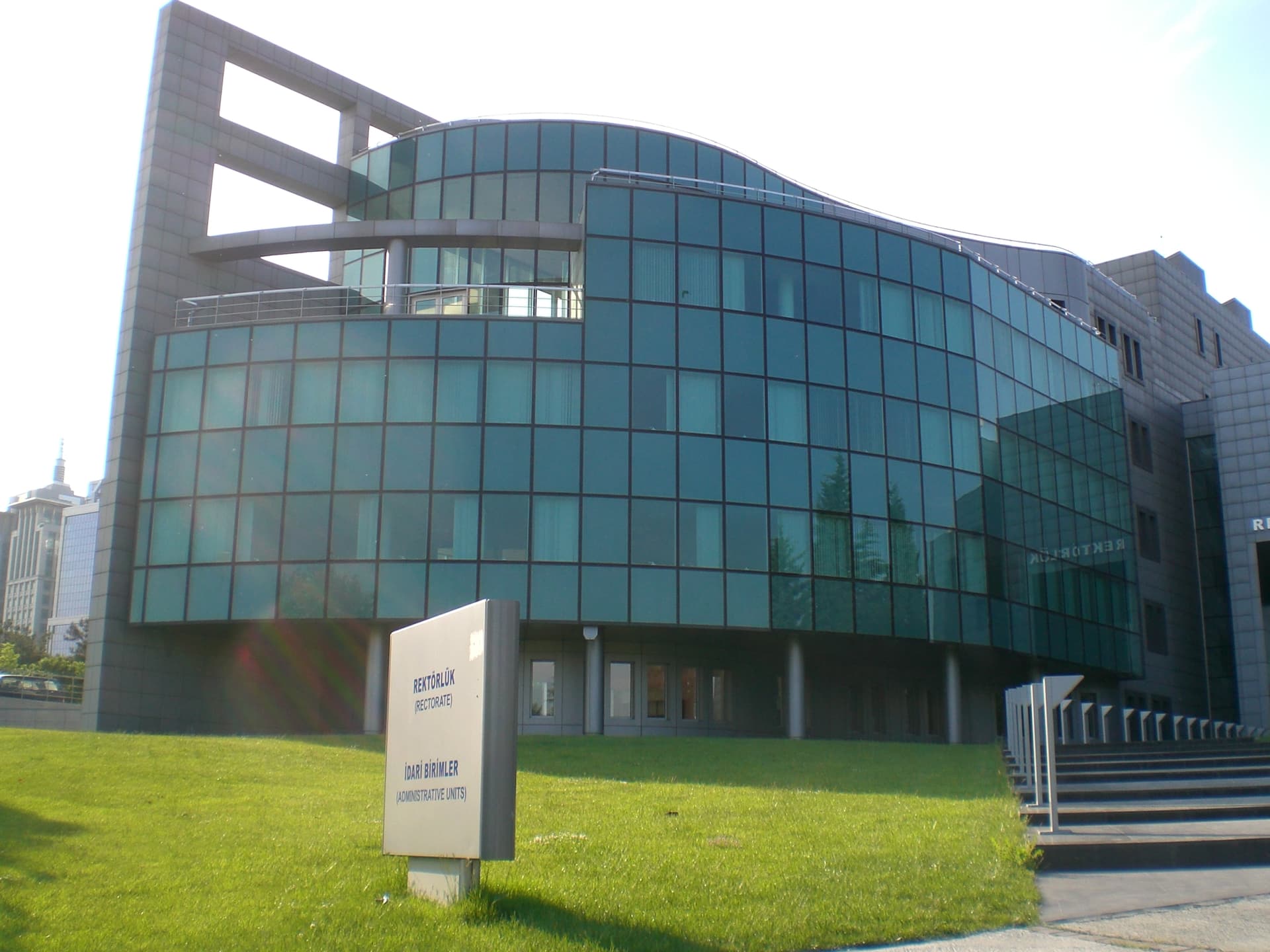 Rektörlükten Radikal'deki Hakarete Dava