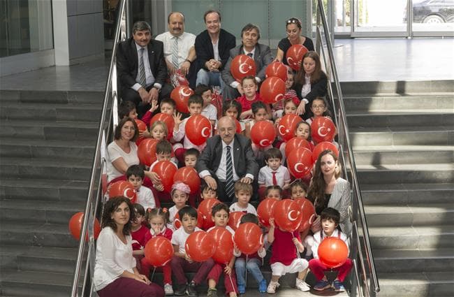 Rektörlüğe 23 Nisan ziyareti