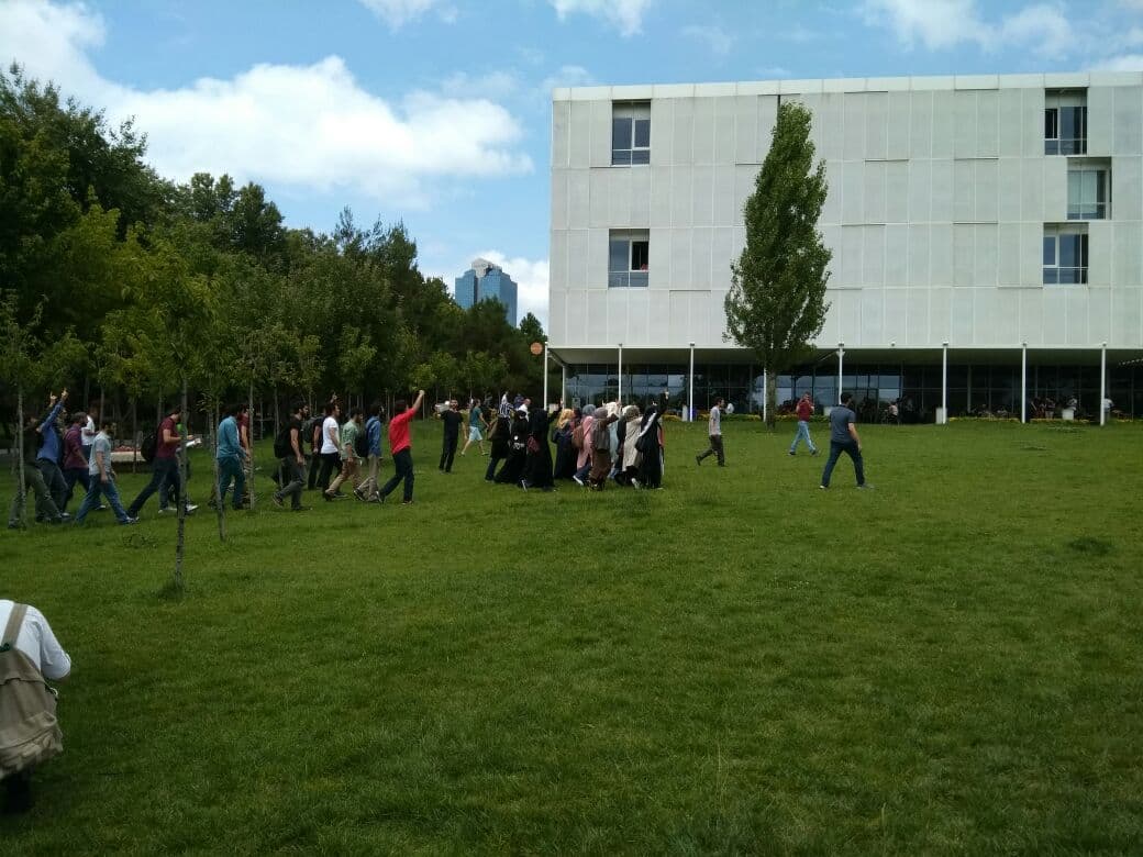 İTÜ'de darbeciler protesto edildi