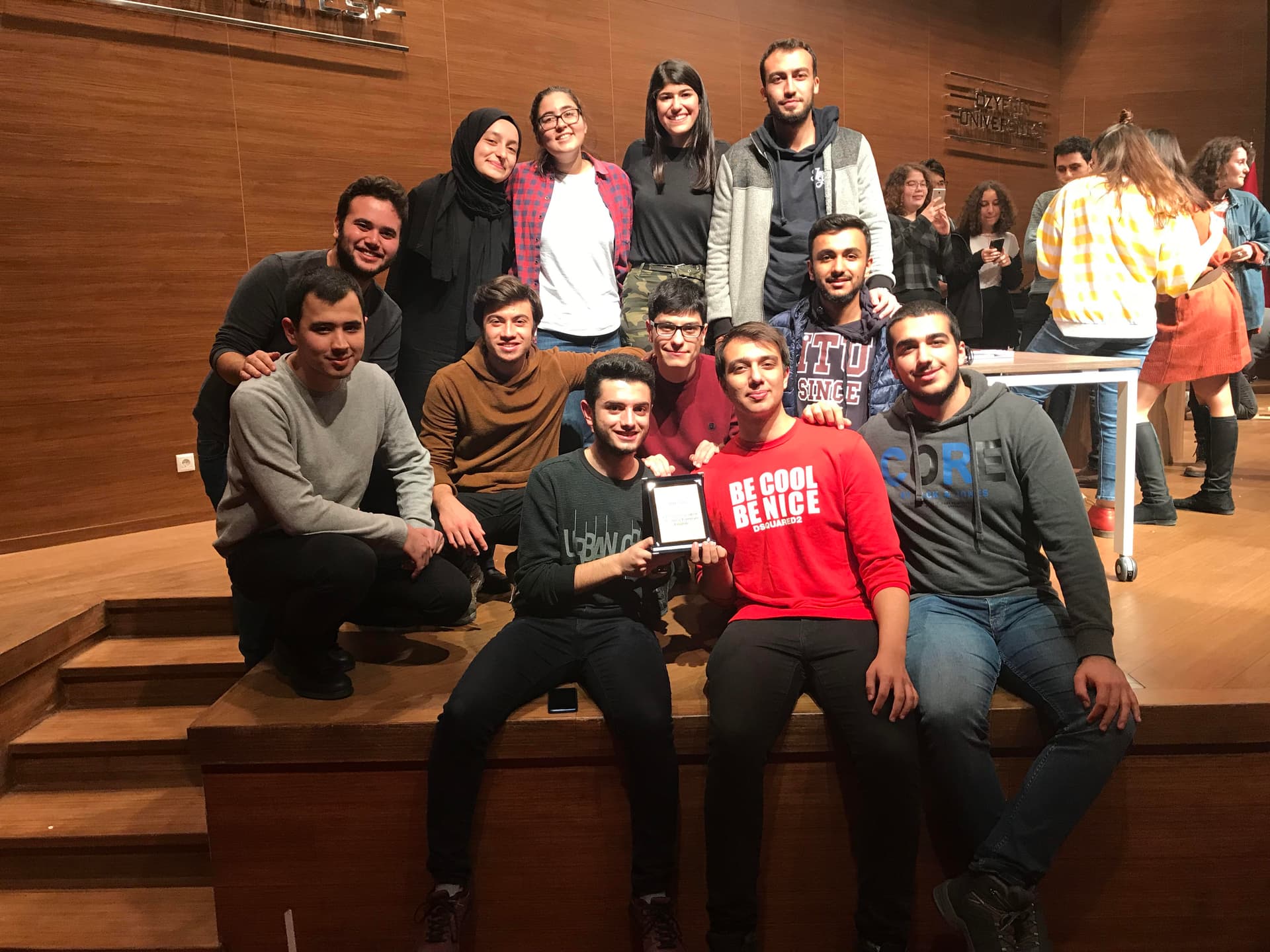 Münazara turnuvasında final heyecanı