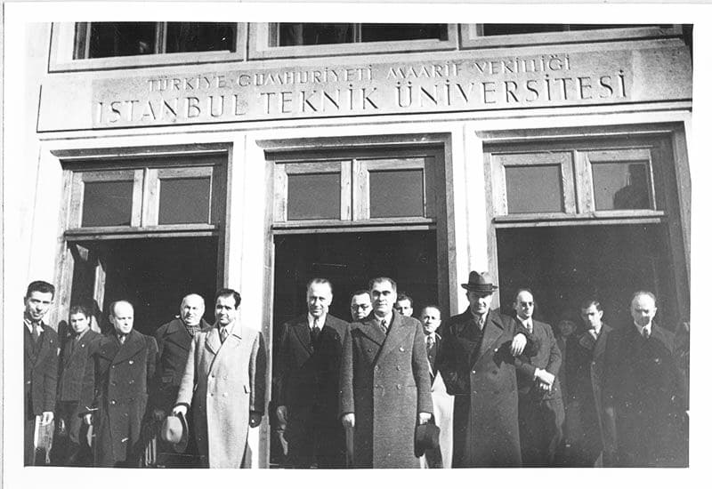 İTÜ Fizik Mühendisliği Öğretim Üyesi Tevfik Açıktepe hayatını kaybetti