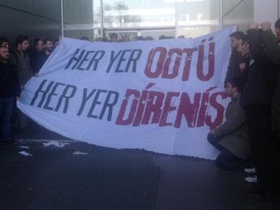 İTÜ Durulmuyor: İTÜ Öğrencilerinden Rektörü Kınama Yürüyüşü