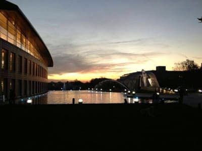 Mustafa İnan Kütüphanesi havuzu dolduruldu